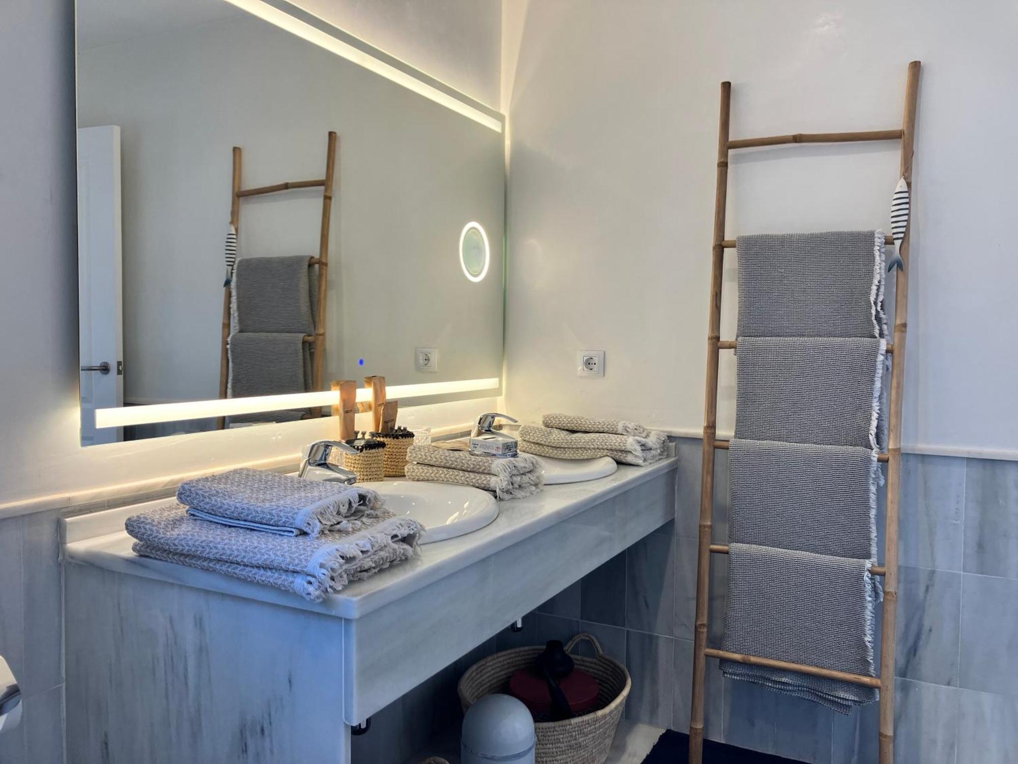 Villa De La Luz Luxury Guesthouse El Portil Pokoj fotografie